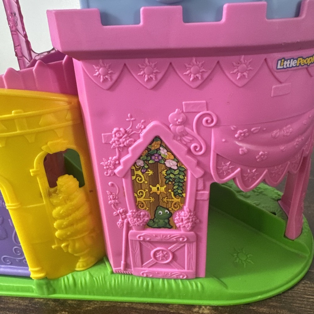 Fisher Price Little People Disney Princess Castle Wheelies Tower READ - Picture 3 of 7